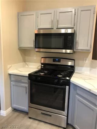 Photo #2: 2386184 Listing