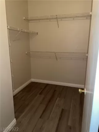 Photo #4: 2386184 Listing