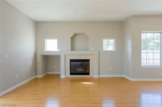 Photo #2: 2386225 Listing