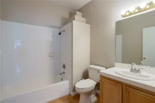 Photo #3: 2386225 Listing