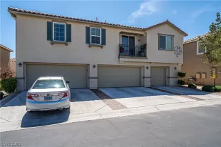 Photo #3: 2386240 Listing