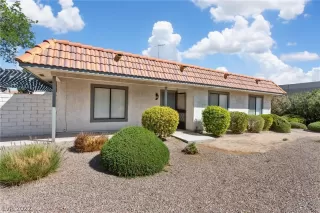 Photo #1: 2386262 Listing