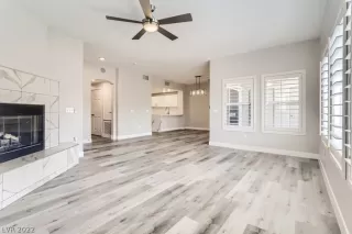 Photo #5: 2386266 Listing