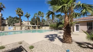 Photo #2: 2386273 Listing