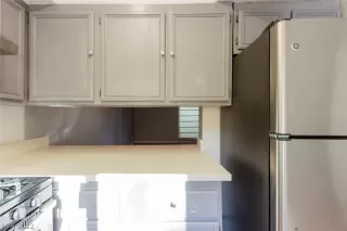 Photo #6: 2386328 Listing