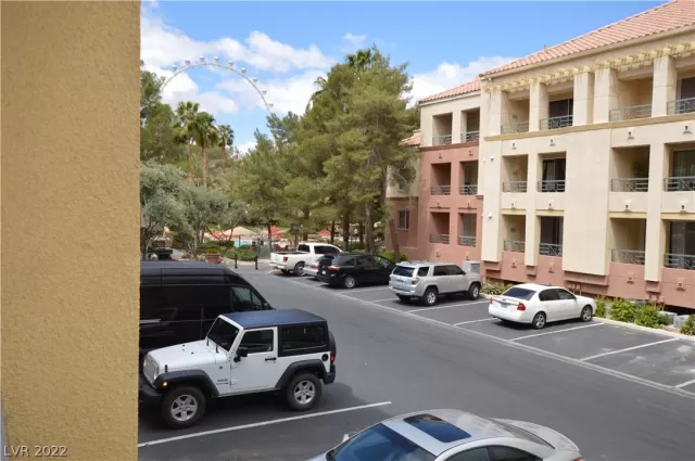 MLS: 2386335 Condo For Sale