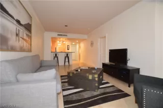 Photo #2: 2386335 Listing 