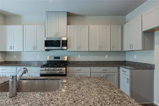 Photo #6: 2386337 Listing 