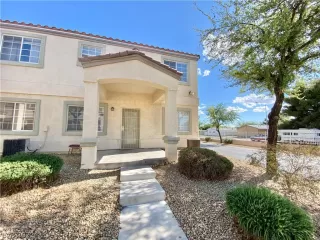 Photo #2: 2386372 Listing