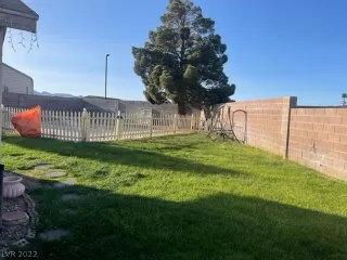 Photo #2: 2386385 Listing 