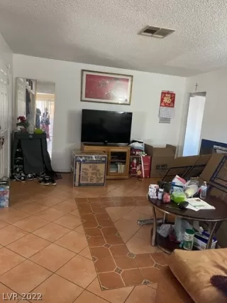 Photo #6: 2386385 Listing 