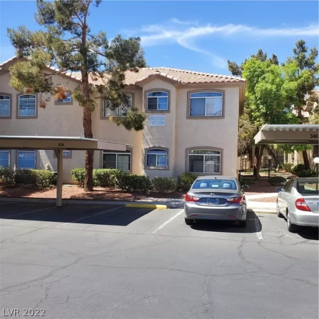 MLS: 2386386 Condo For Sale