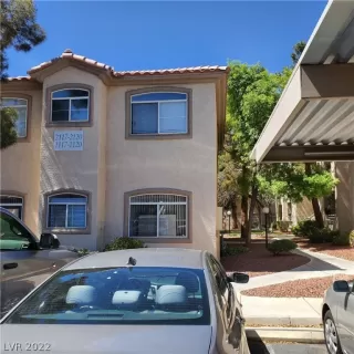 Photo #1: 2386386 Listing