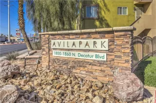 Photo #1: 2386426 Listing