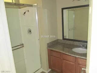 Photo #2: 2386437 Listing