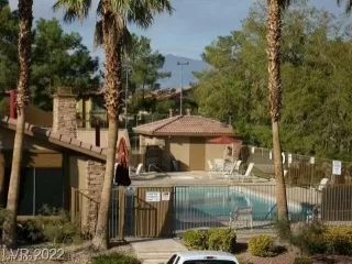 Photo #6: 2386437 Listing