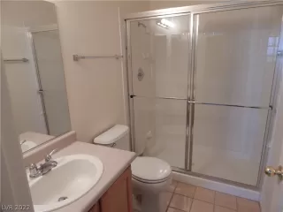 Photo #6: 2386453 Listing