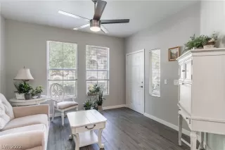 Photo #2: 2386459 Listing 