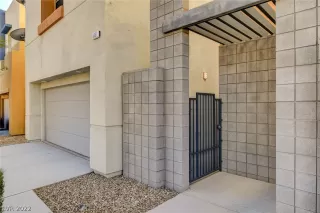 Photo #1: 2386480 Listing 