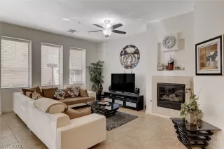 Photo #3: 2386480 Listing 