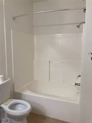 Photo #4: 2386481 Listing 