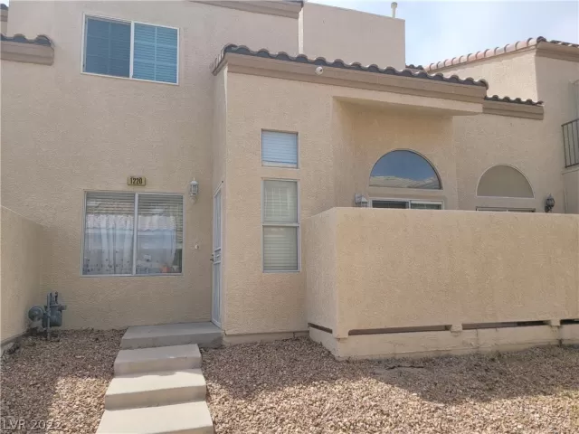 MLS: 2386494 Condo For Sale