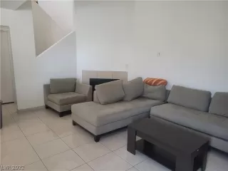 Photo #3: 2386494 Listing 