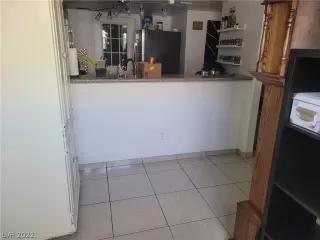 Photo #6: 2386494 Listing 