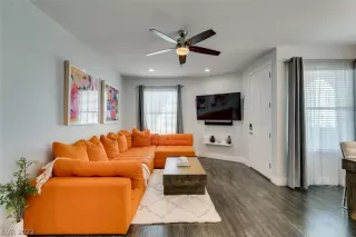 Photo #3: 2386508 Listing 