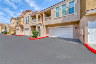 Photo #2: 2386516 Listing