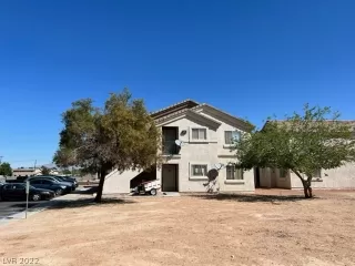 Photo #1: 2386517 Listing