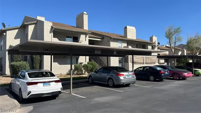 MLS: 2386523 Condo For Sale