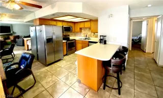 Photo #1: 2386539 Listing 