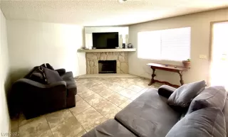 Photo #3: 2386539 Listing 