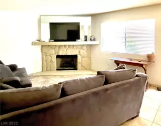 Photo #6: 2386539 Listing 