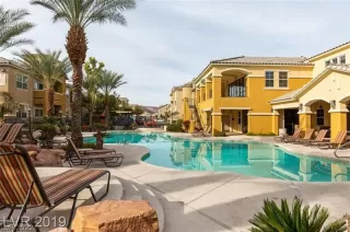 Photo #3: 2386551 Listing 