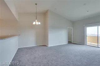 Photo #5: 2386551 Listing 