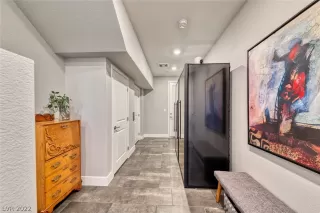 Photo #2: 2386584 Listing 