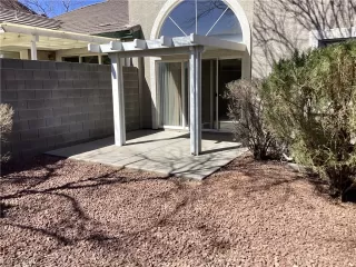 Photo #2: 2386588 Listing 