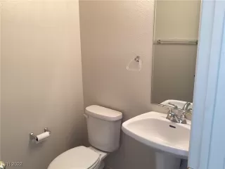 Photo #5: 2386588 Listing 
