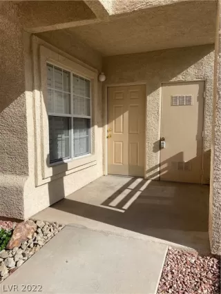 Photo #1: 2386589 Listing