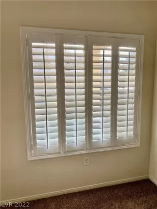 Photo #4: 2386589 Listing