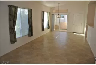 Photo #5: 2386592 Listing 