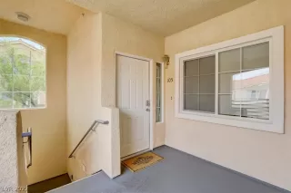 Photo #2: 2386593 Listing