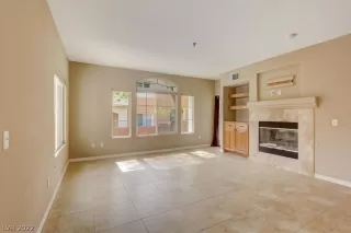 Photo #5: 2386593 Listing