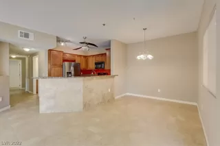 Photo #6: 2386593 Listing