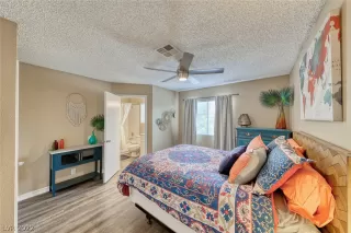 Photo #6: 2386610 Listing 