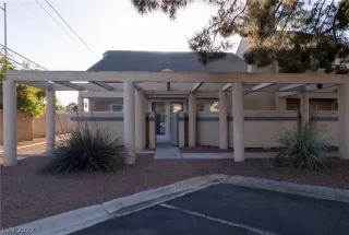 Photo #1: 2386656 Listing 