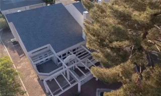 Photo #4: 2386656 Listing 