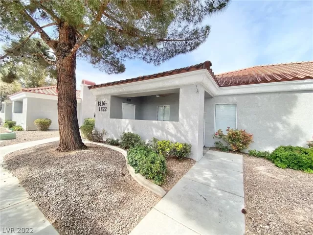 MLS: 2386694 Condo For Sale